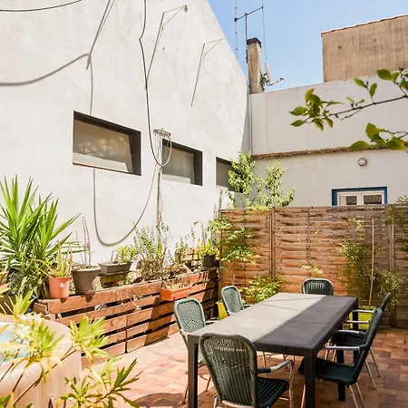 Chez Les Artistes Jacuzzi Terrasse Et Billard Carcassonne